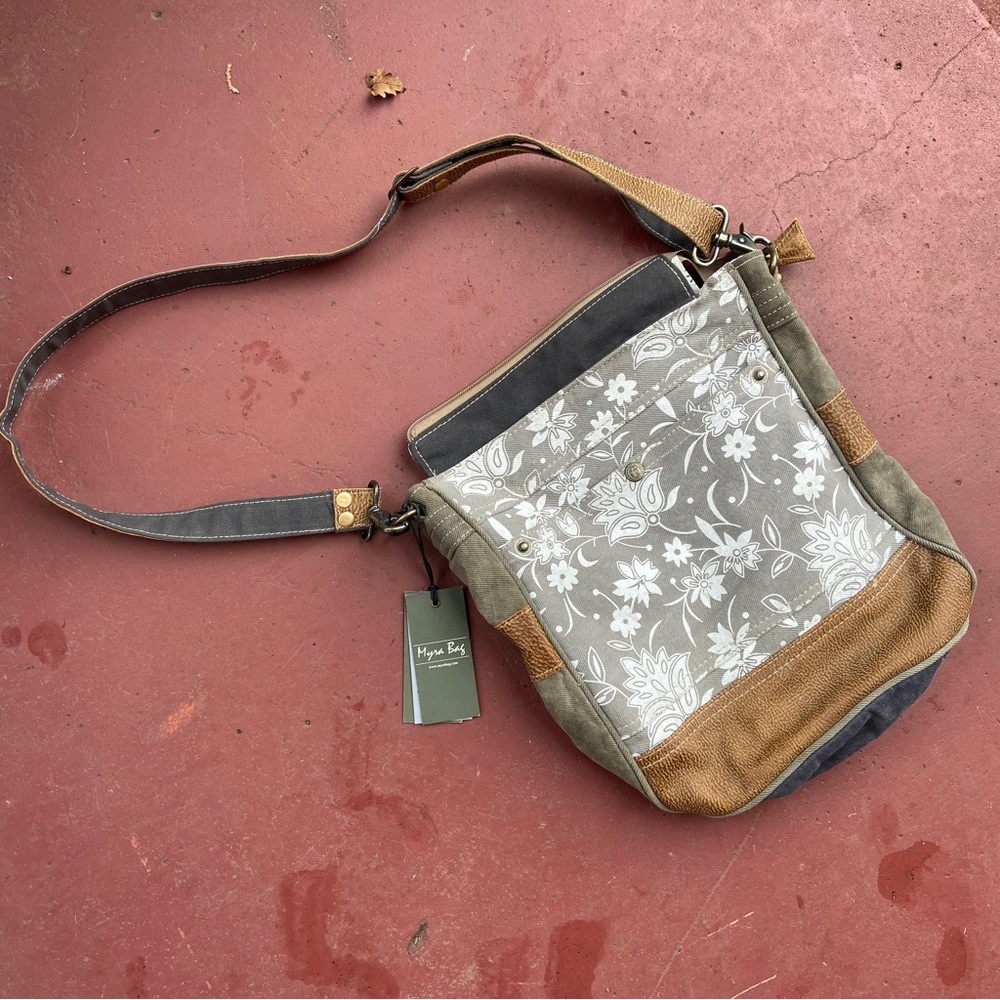 NWT Myra Bag canvas gray floral crossbody purse